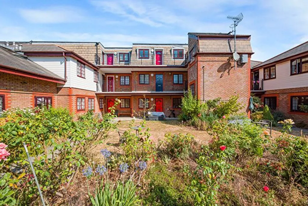 Southend House Footscray Road, London, SE9, photo 8