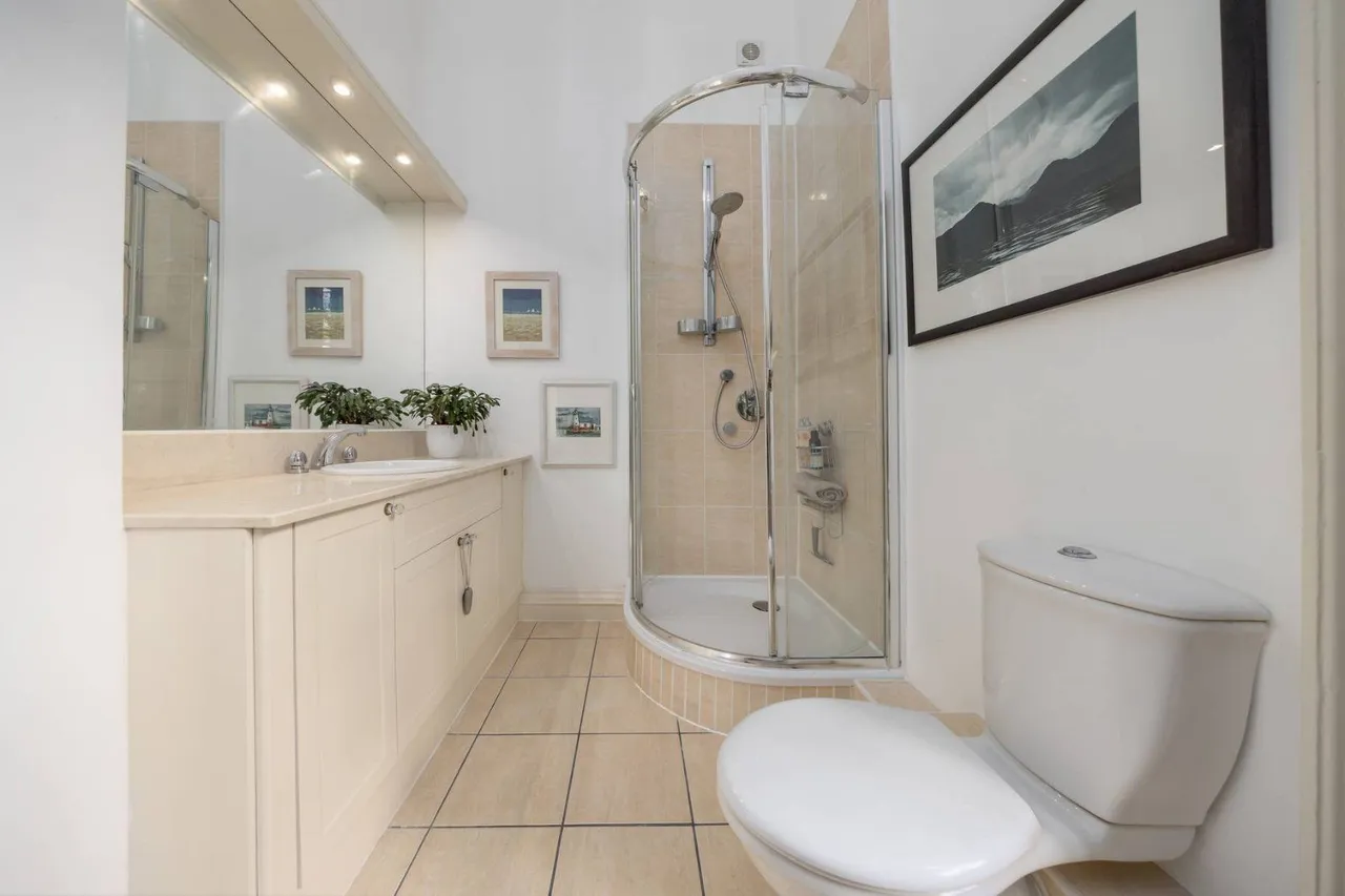 Bonaly Road, Edinburgh, EH13, photo 13