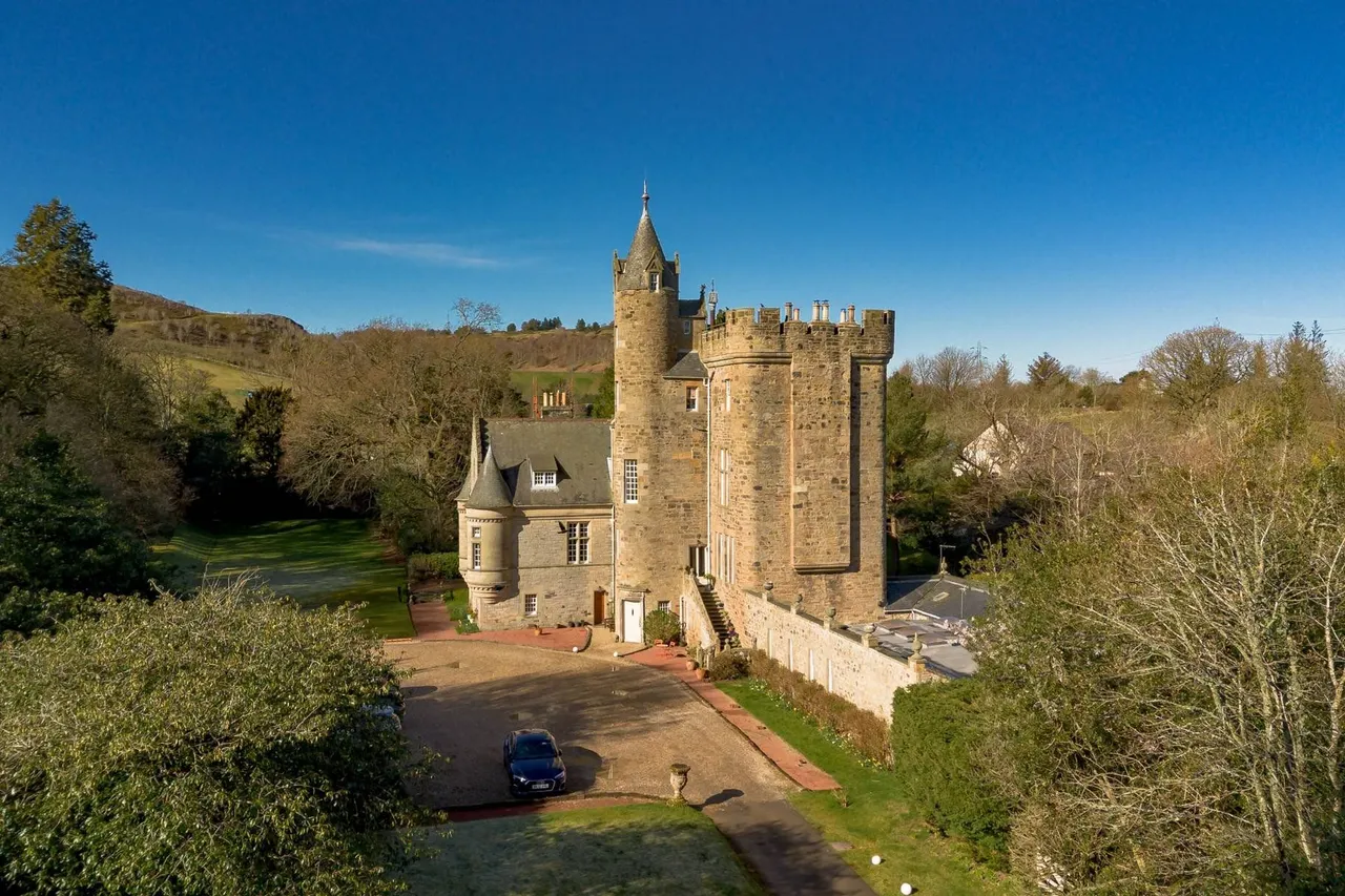 3 bed flat for sale, Bonaly Road, Edinburgh, EH13
