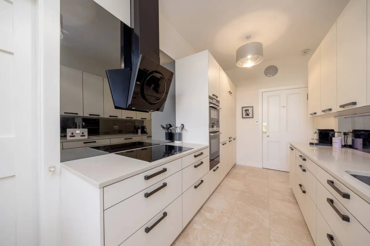Bonaly Road, Edinburgh, EH13, photo 9