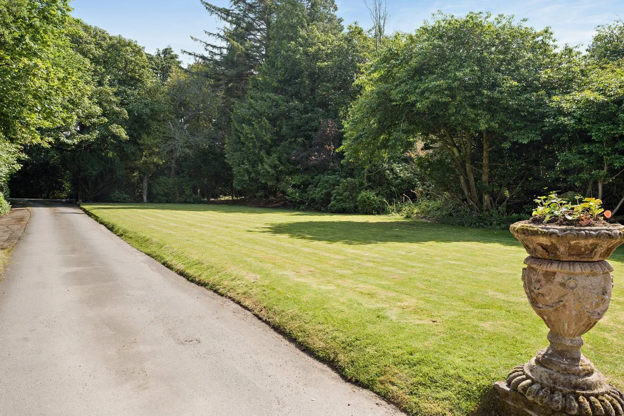 Bonaly Road, Edinburgh, EH13, photo 28