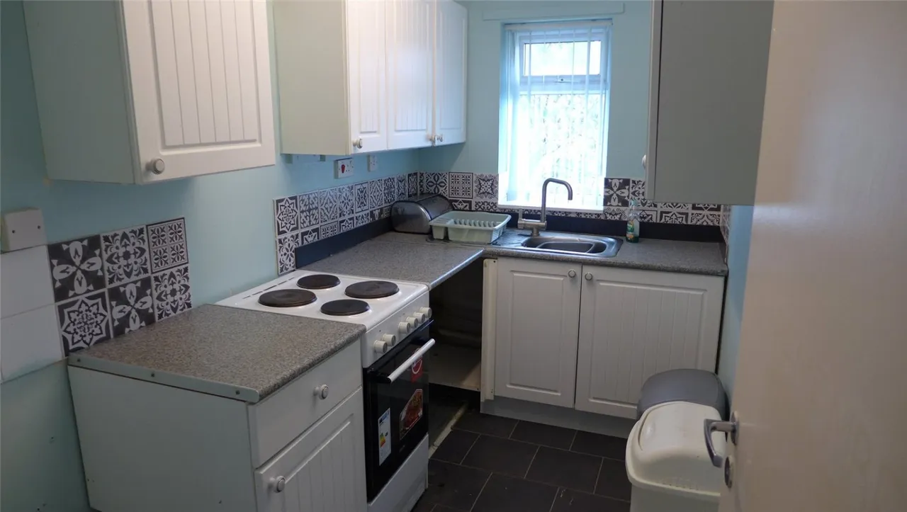 Hurn Way, Aldermans Green, CV6, photo 3