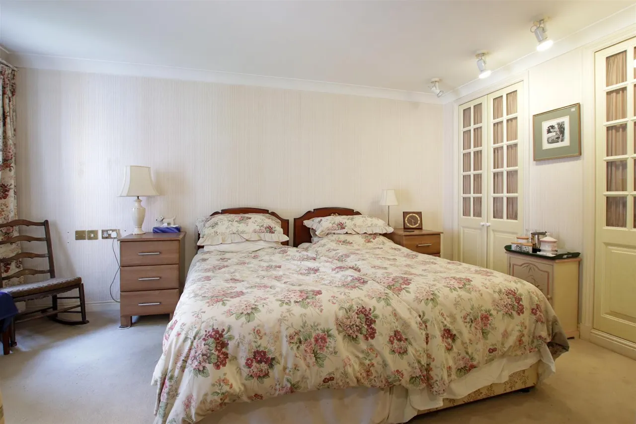 Racefield Road, Altrincham, WA14, photo 6