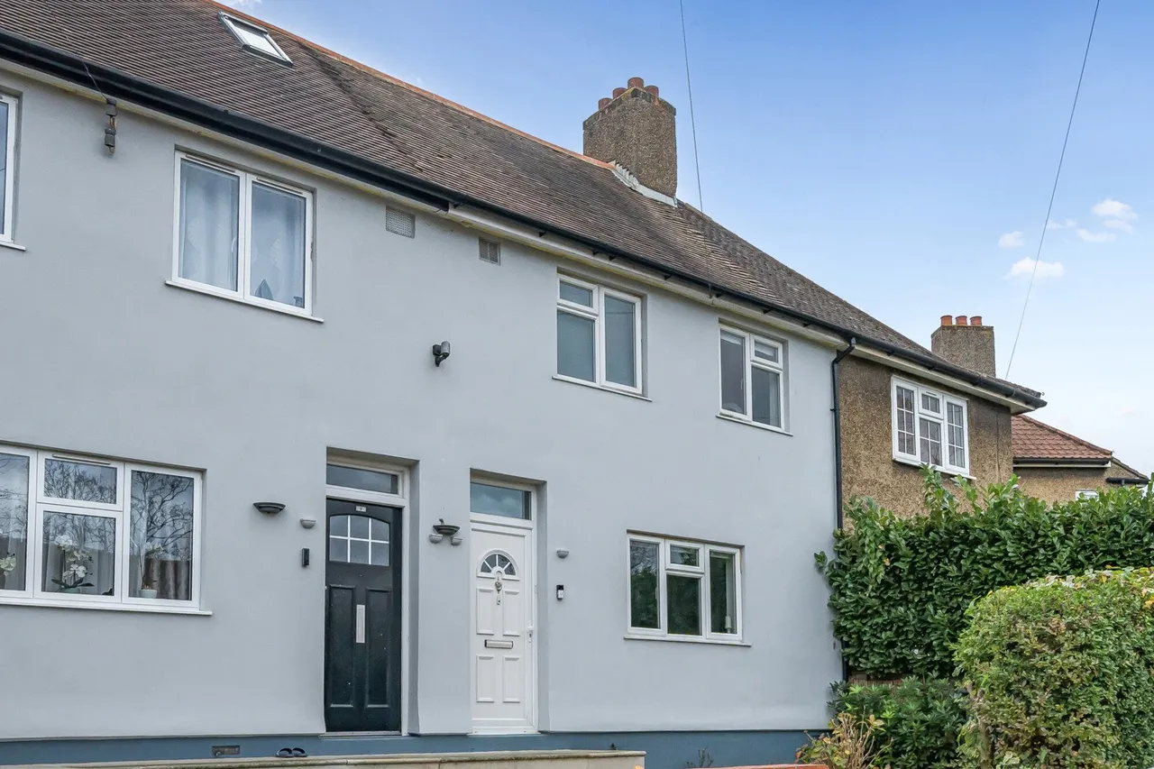 3 bed house for sale — Bloomhall Road, SE19