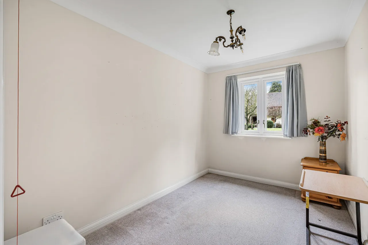 Adams Way, Alton, GU34, photo 8