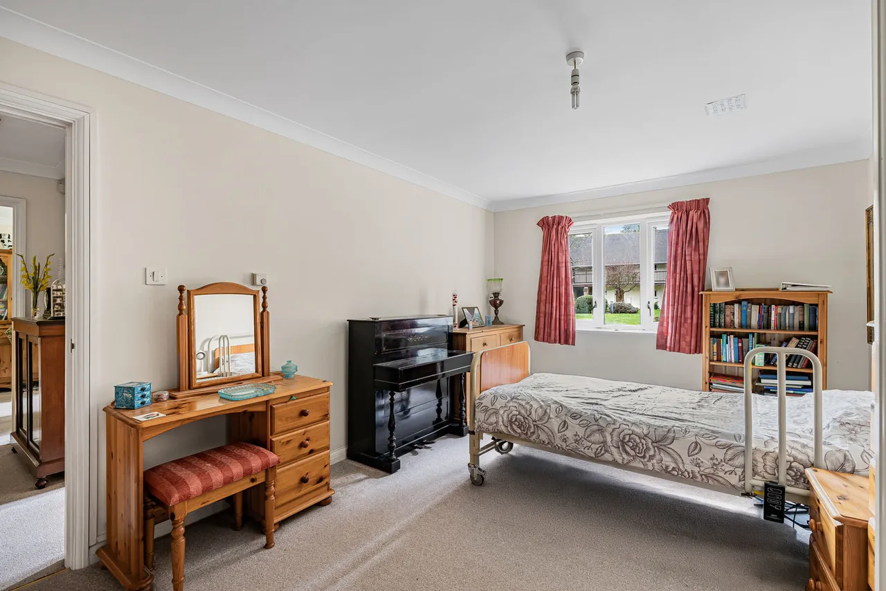Adams Way, Alton, GU34, photo 6