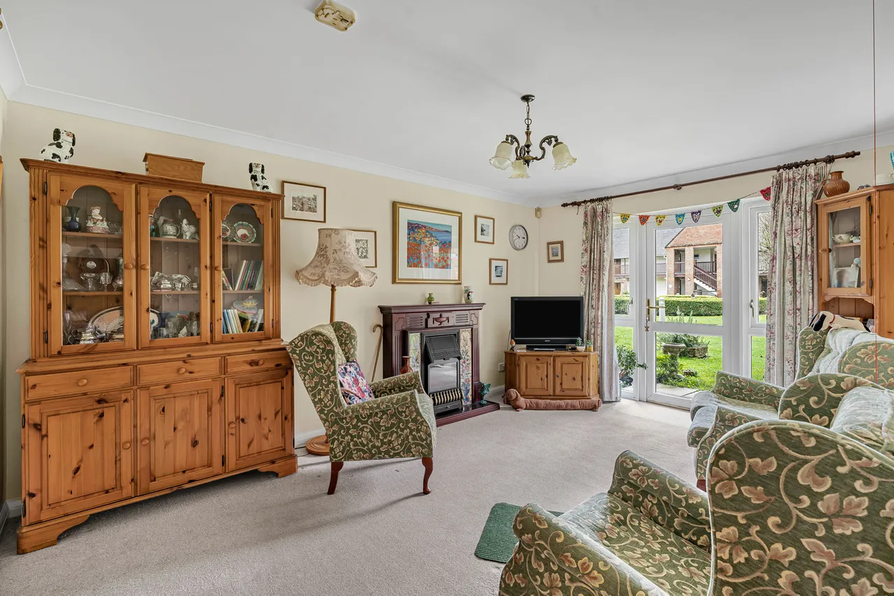 Adams Way, Alton, GU34, photo 2