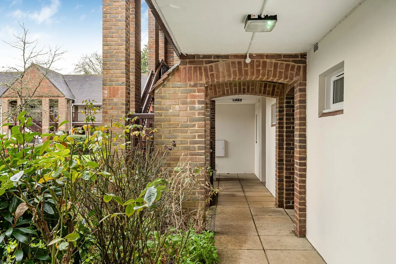 Adams Way, Alton, GU34, photo 23