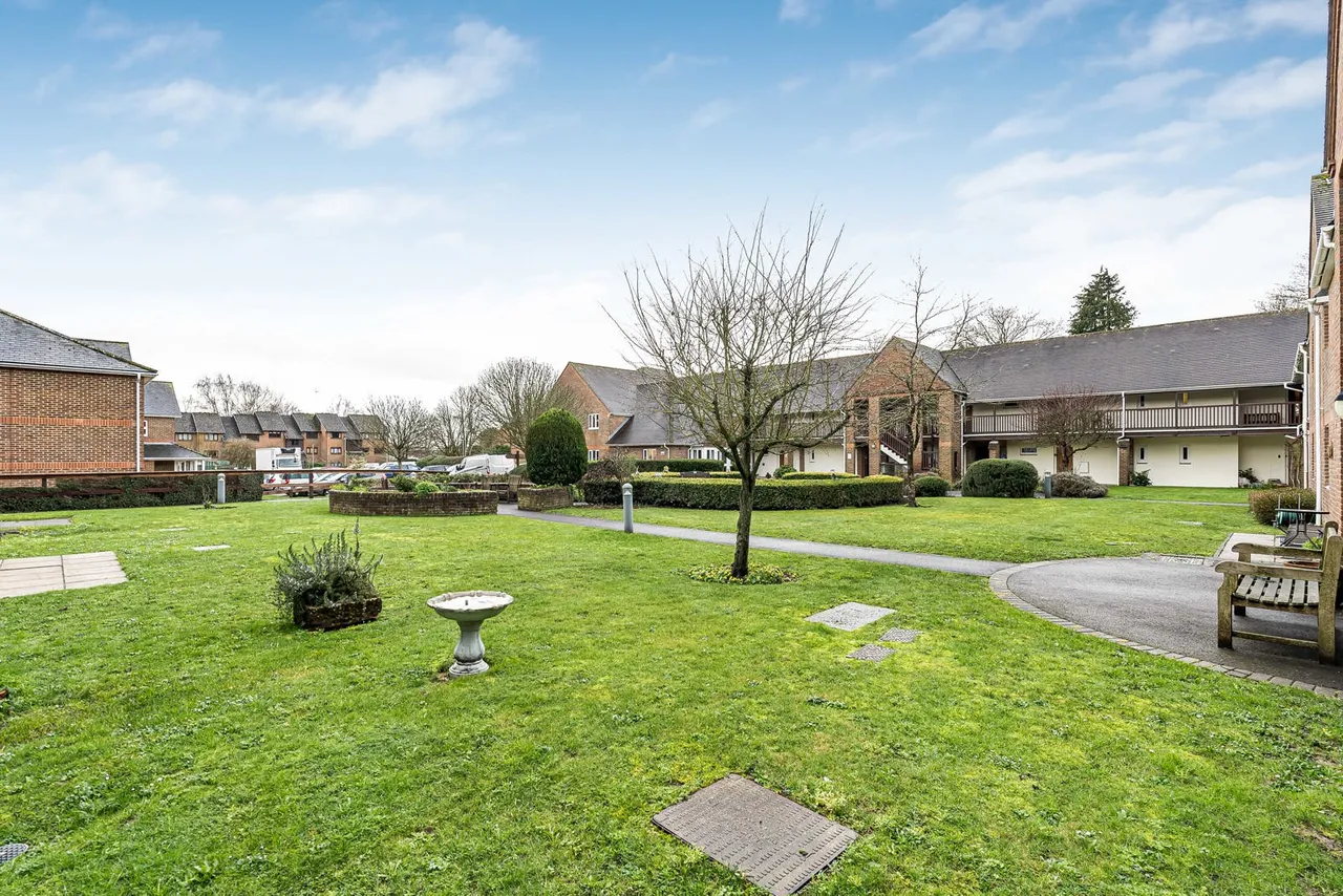 Adams Way, Alton, GU34, photo 10