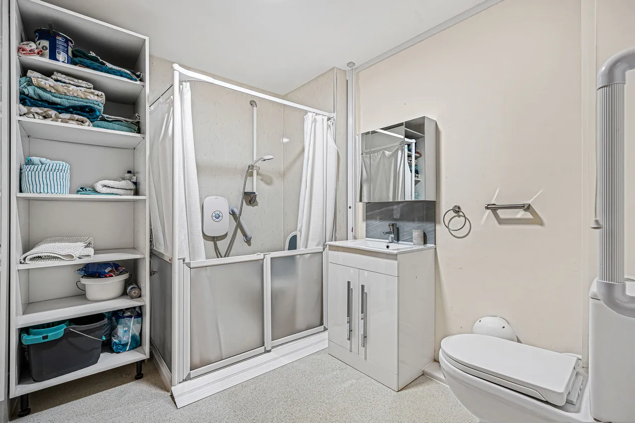 Adams Way, Alton, GU34, photo 7