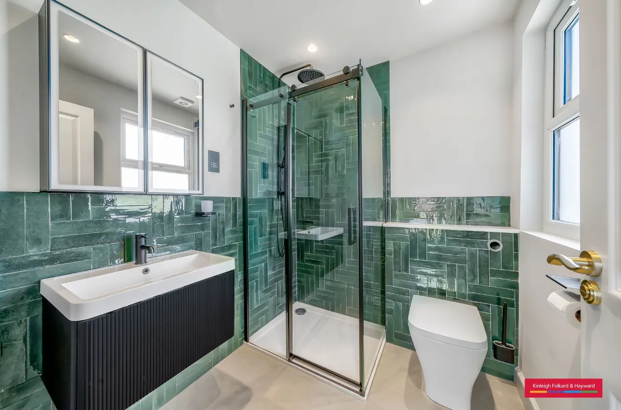 Brunswick Crescent, London, N11, photo 15