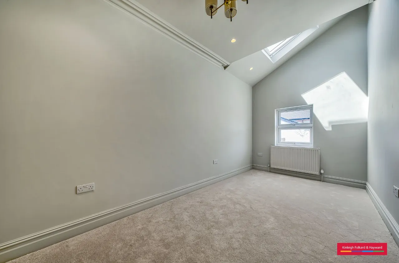 Brunswick Crescent, London, N11, photo 14