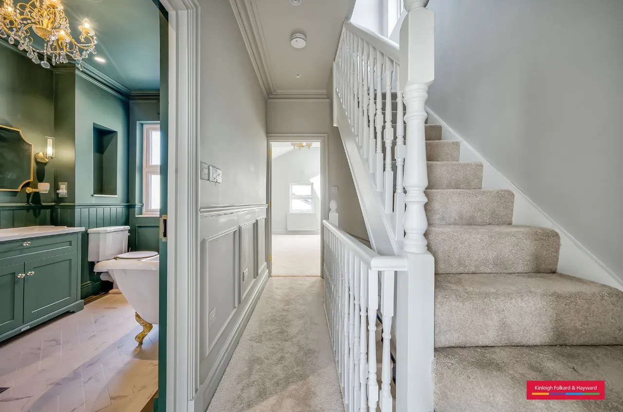 Brunswick Crescent, London, N11, photo 13