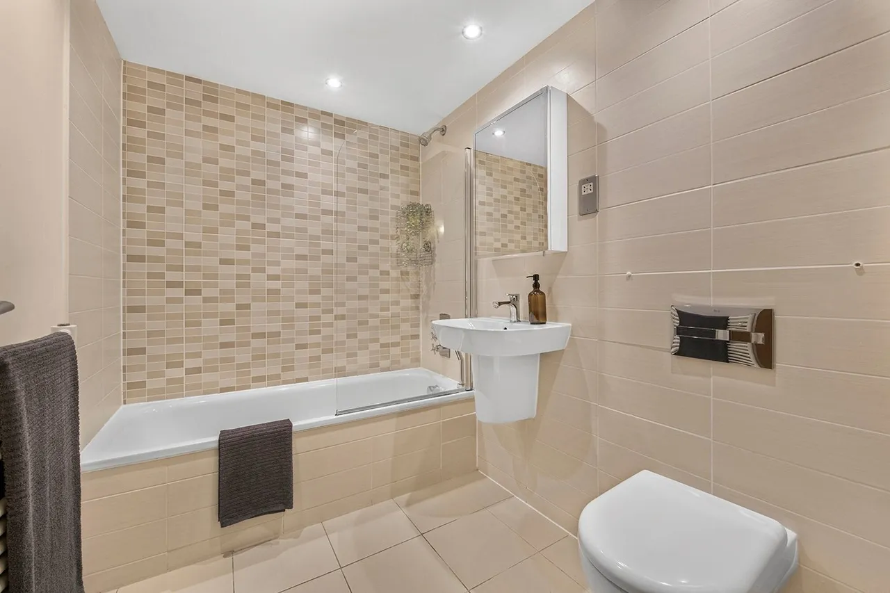 Mount Ararat Road, Richmond, TW10, photo 6