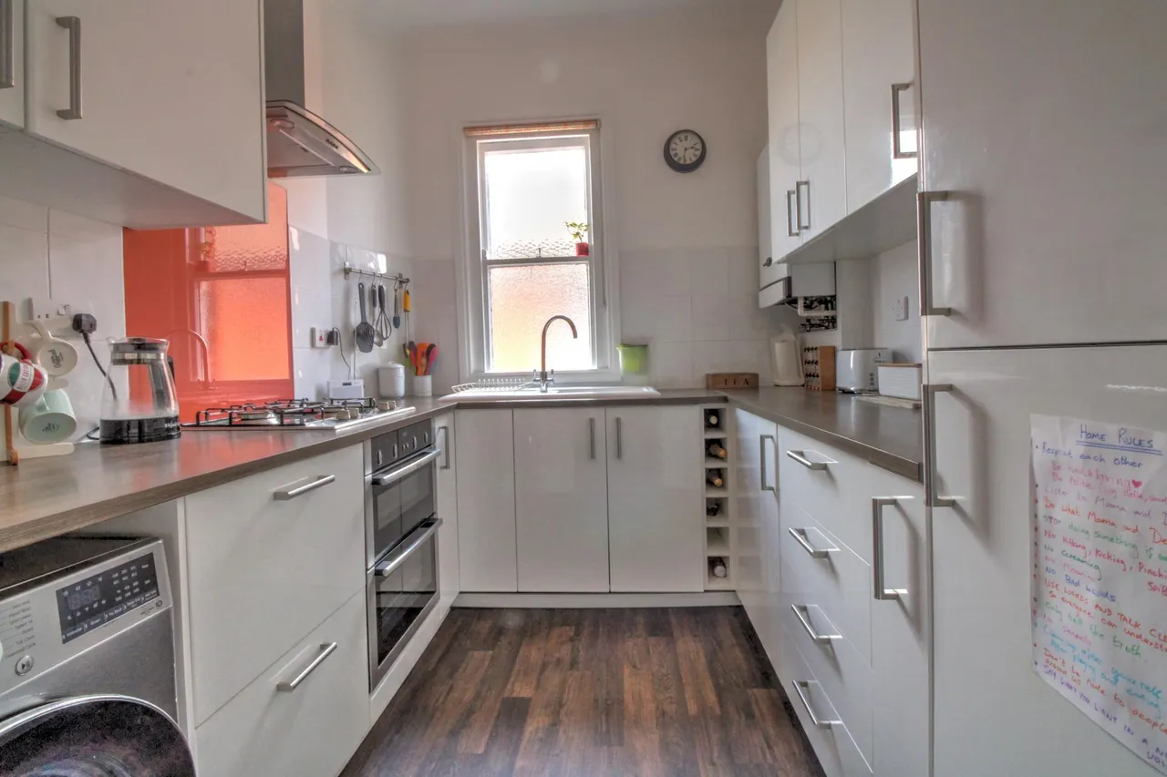 Chaucer Road, Worthing, BN11, photo 3