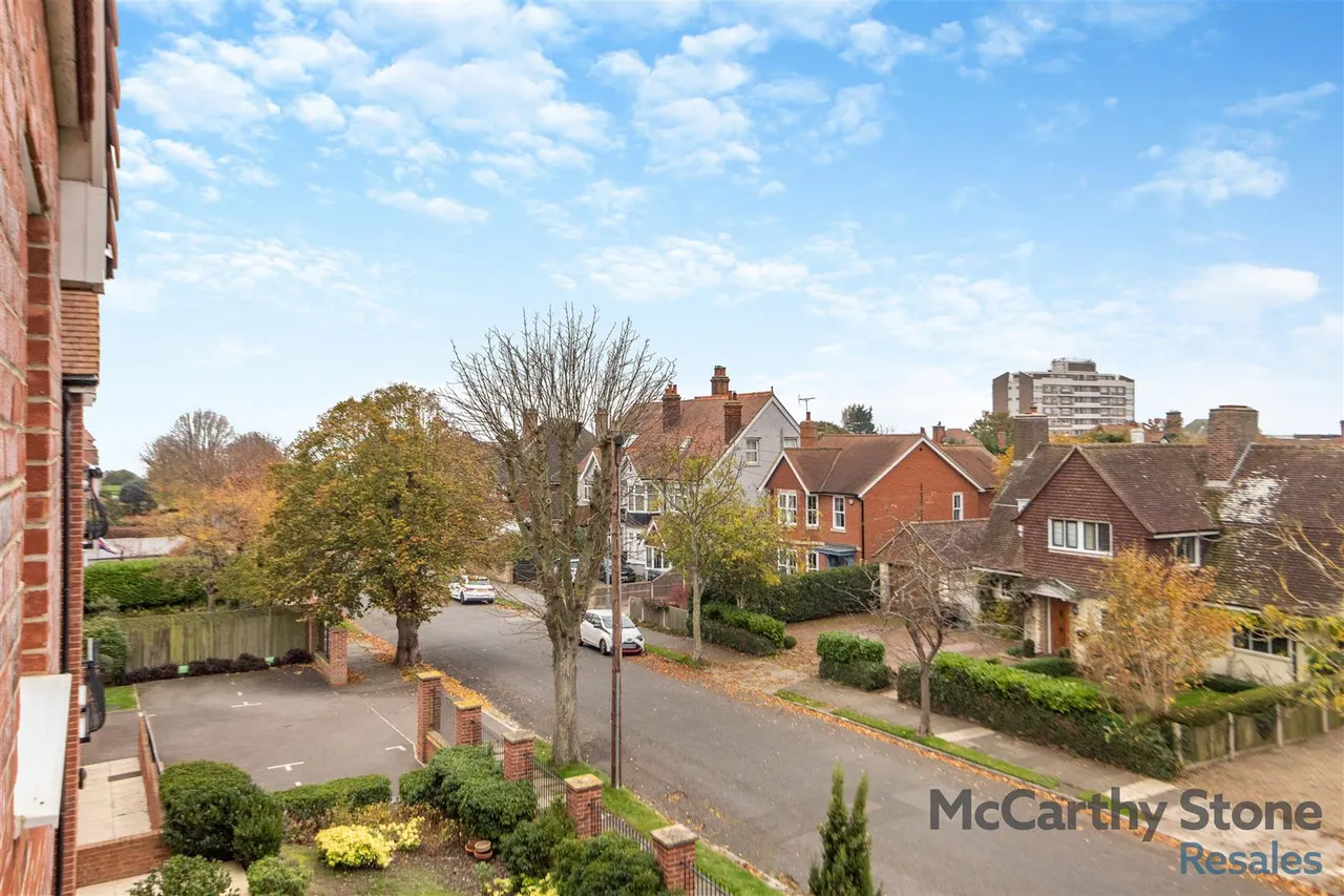 Hadleigh Road, Frinton-On-Sea, CO13, photo 2