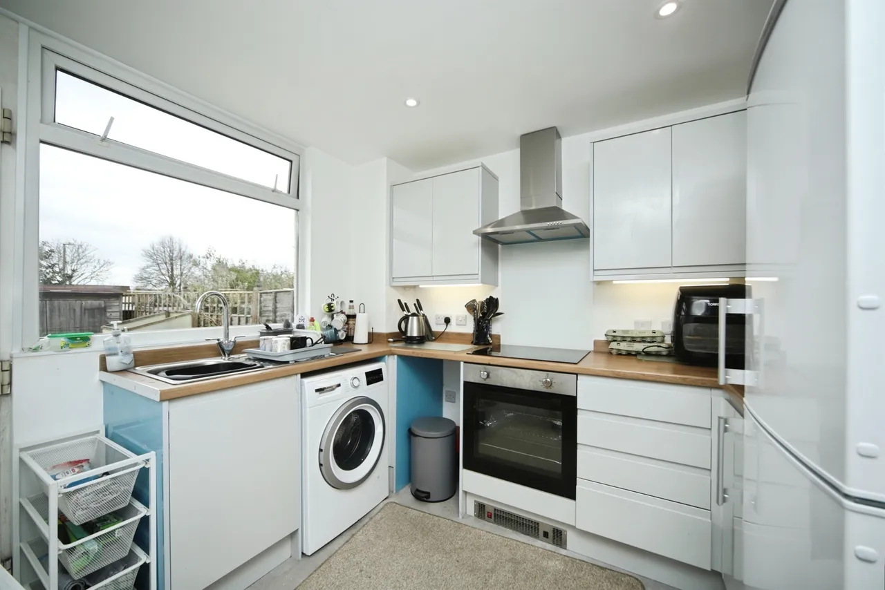 Blackdown Road, Taunton, photo 2