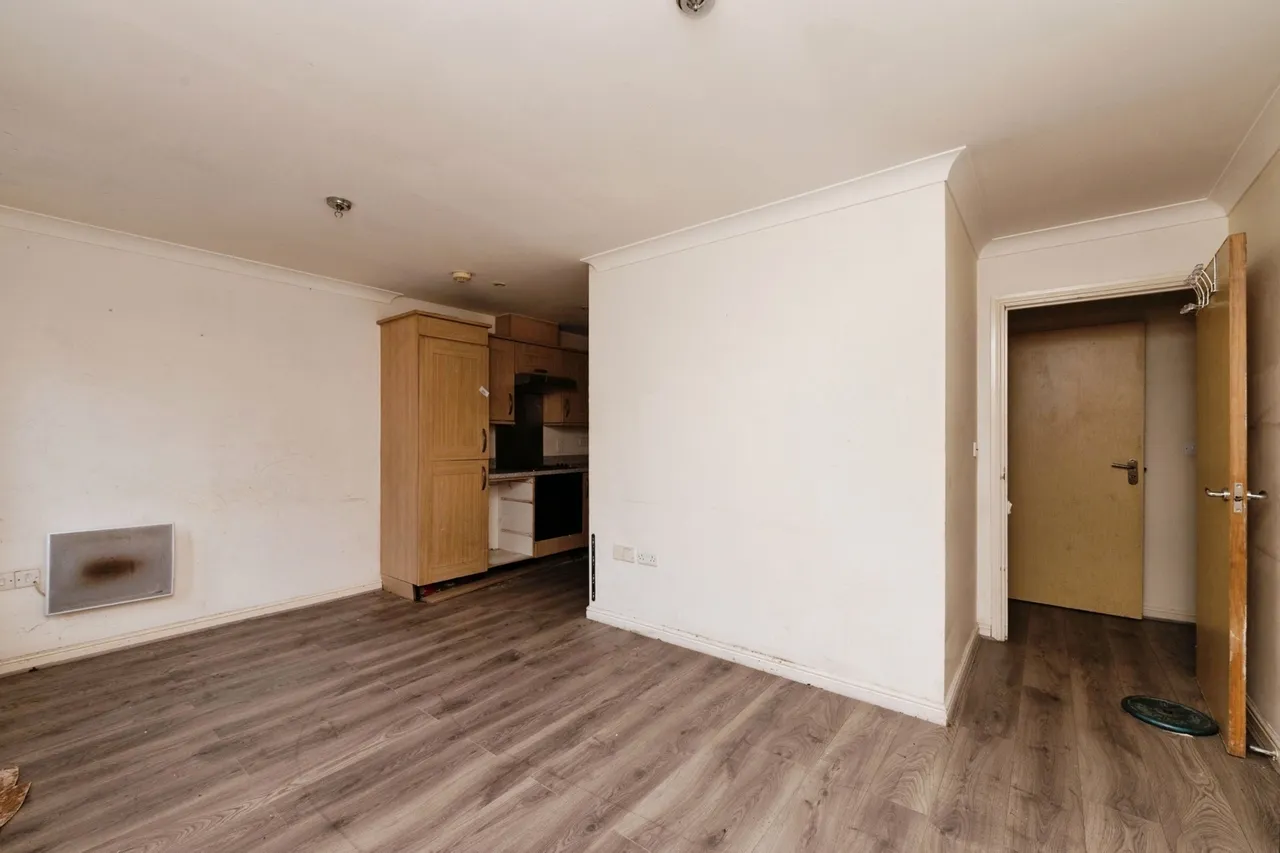 Roche Close, Rochford, Essex, SS4, photo 3