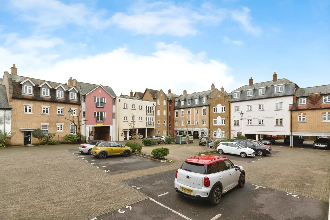 Roche Close, Rochford, Essex, SS4, photo 11