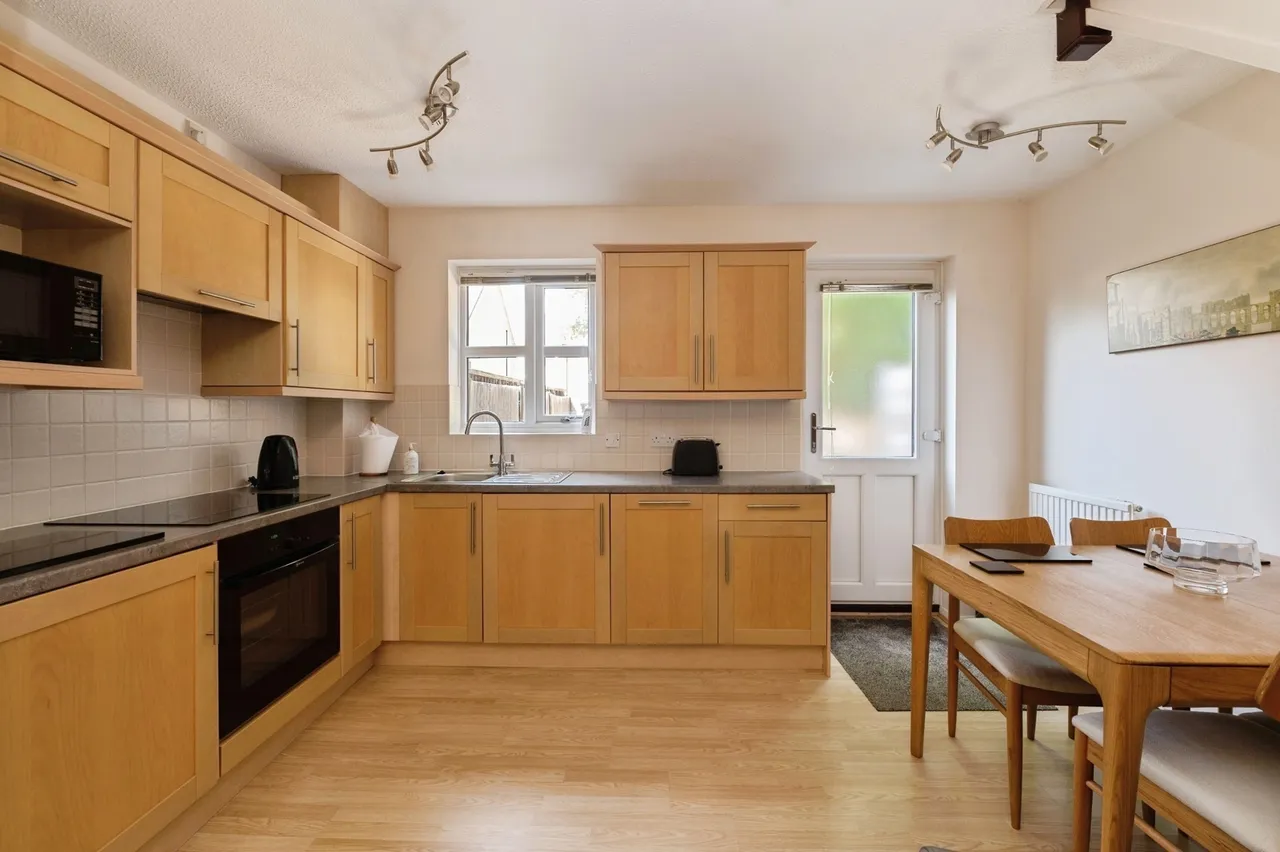 Coxbridge Court, Billericay, Essex, CM12, photo 3