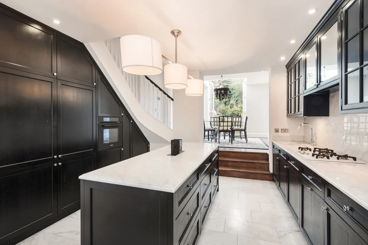 3 bed house to rent, Caroline Terrace, Belgravia, SW1W