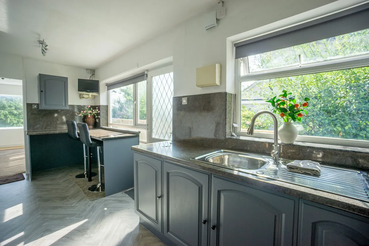 1 Cae Pin Estate, Abersoch, Pwllheli, Gwynedd, LL53 7UH, photo 9