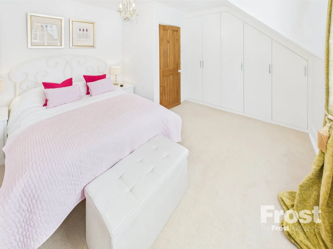 Prince Consort Cottages, Windsor, SL4, photo 6