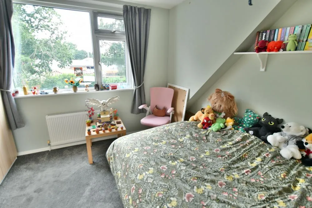 Cutlers Place, Colehill, BH21, photo 13