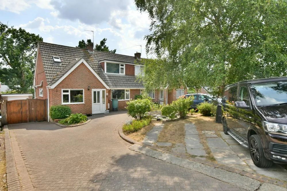 4 bed property for sale, Cutlers Place, Colehill, BH21