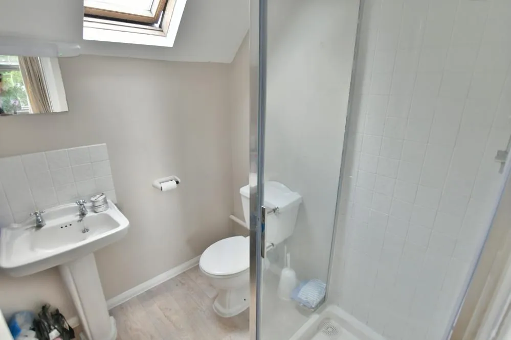 Cutlers Place, Colehill, BH21, photo 16