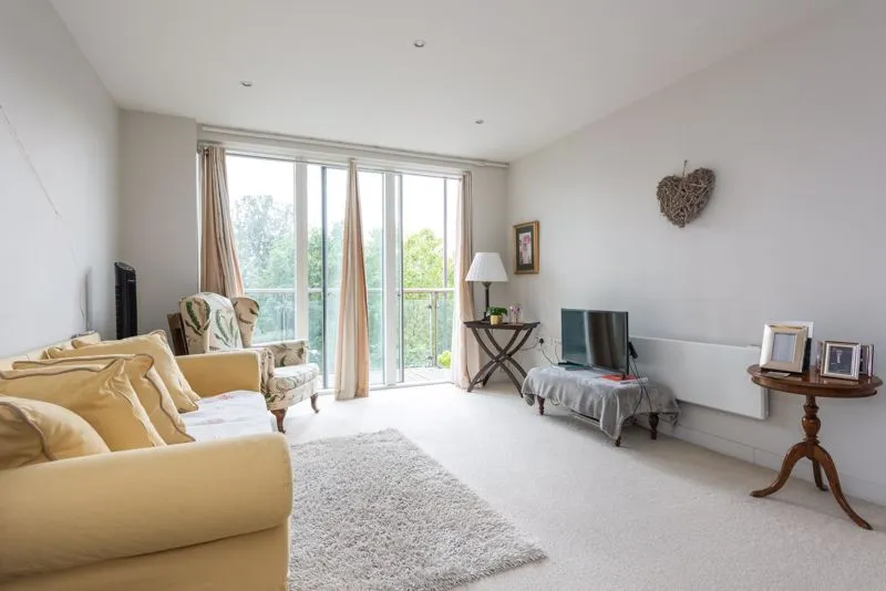 The Heart, Walton-On-Thames KT12 1GB, photo 2