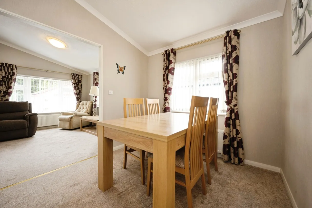 Folly Park, High Street, Clapham, Bedford, MK41, photo 3