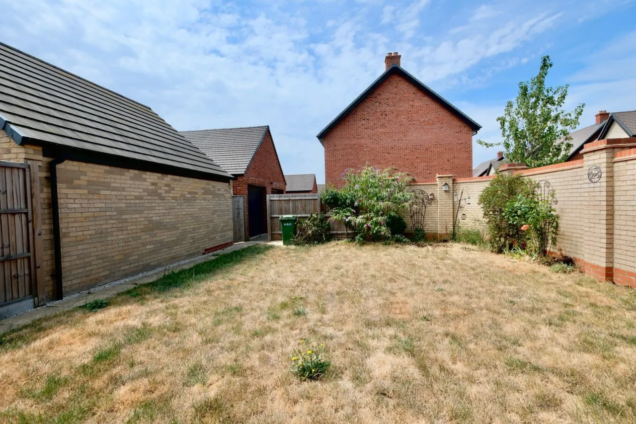 Lesley Way, Brampton, PE28, photo 12
