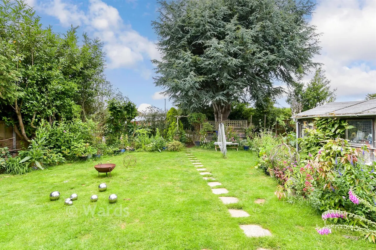 James Close, Ash, CT3, photo 11