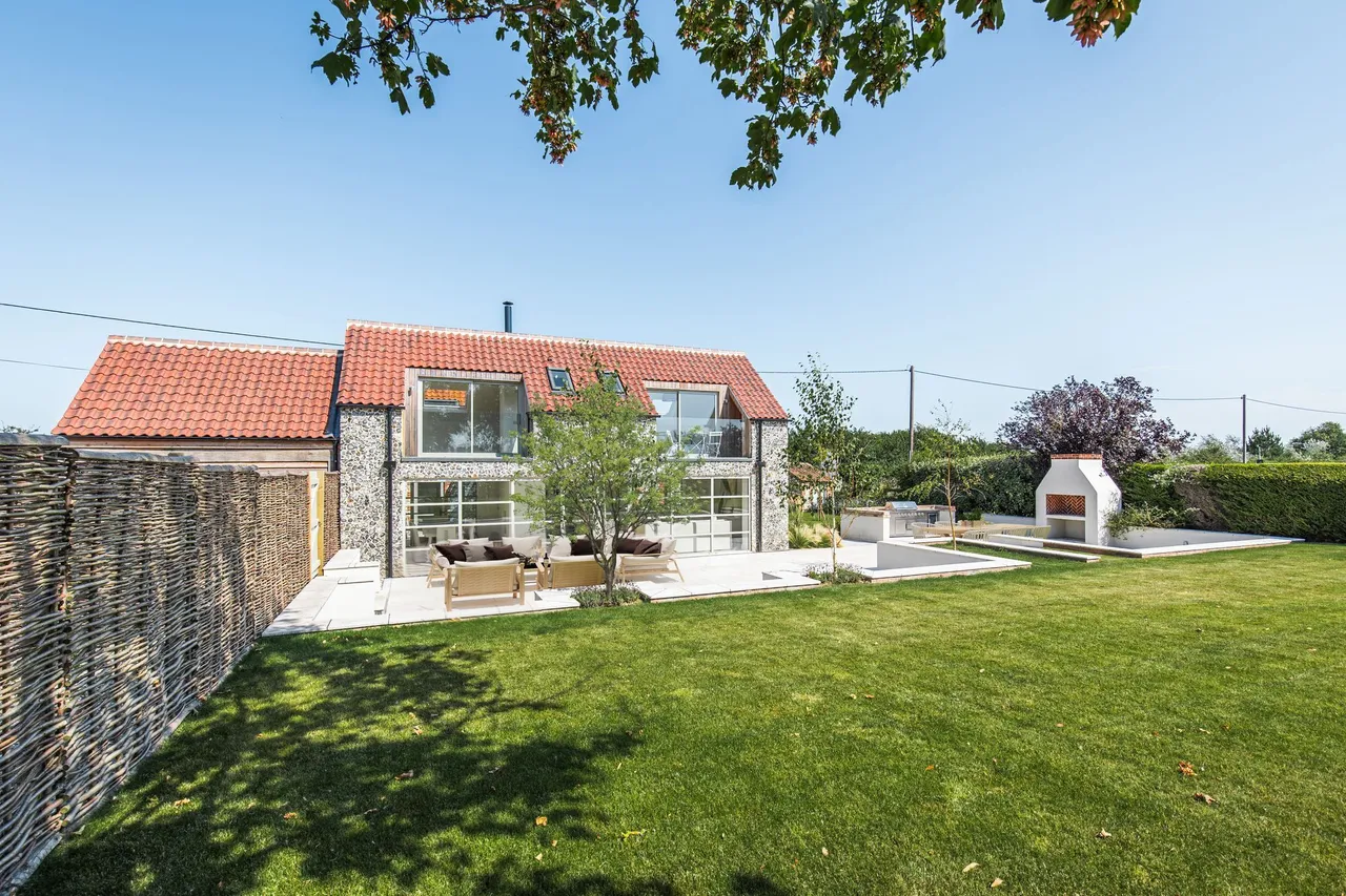 Chain Free and Impressive Detached Ho, photo 4