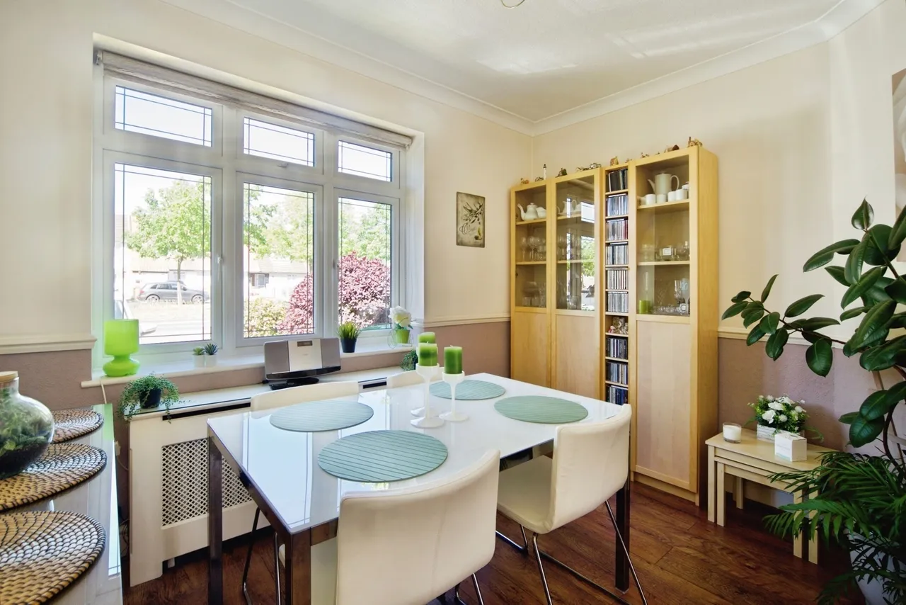 Valence Avenue, Dagenham, Essex, RM8, photo 12