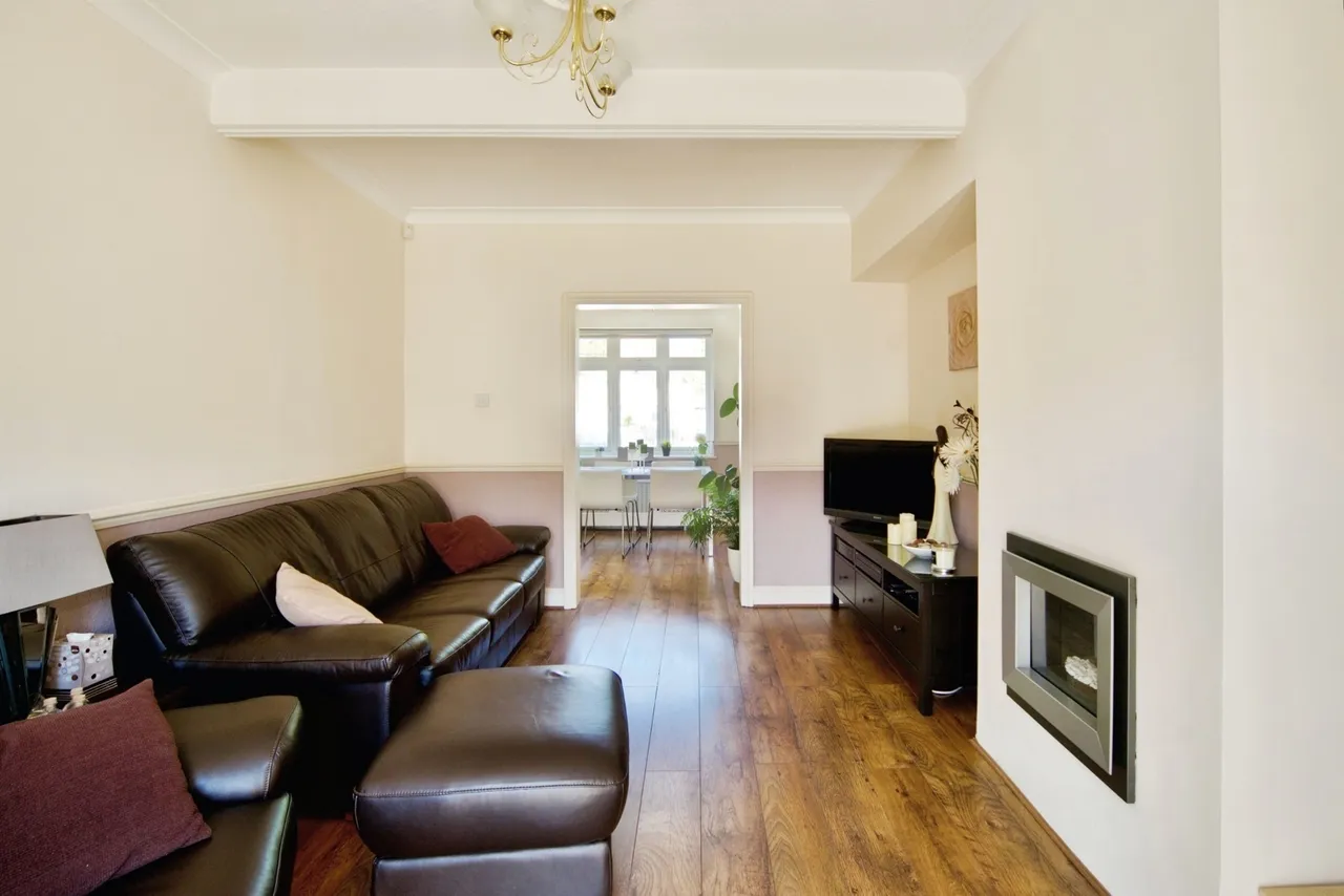 Valence Avenue, Dagenham, Essex, RM8, photo 19