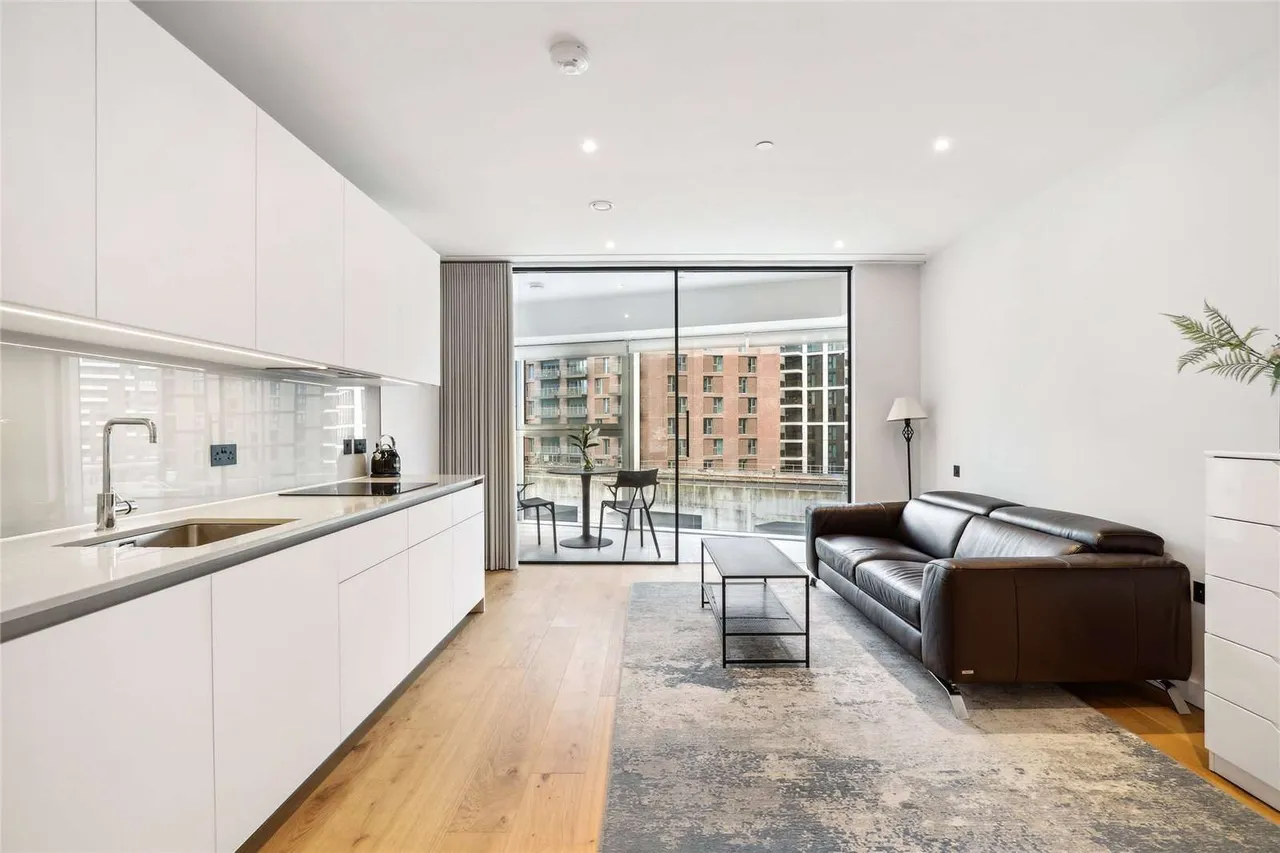 Electric Boulevard, London, SW11 8DA, photo 8