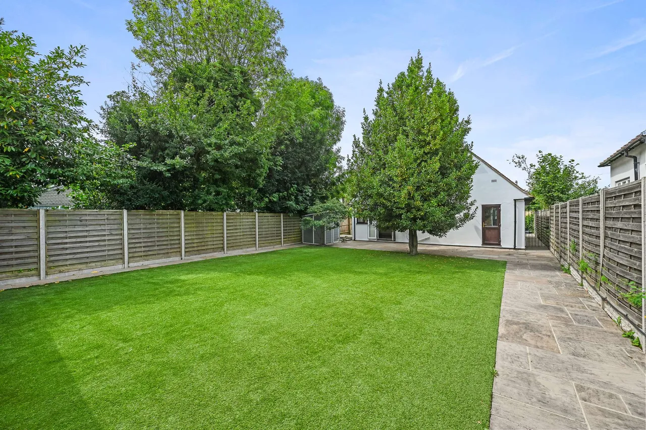 Bull Lane, Gerrards Cross, SL9, photo 18