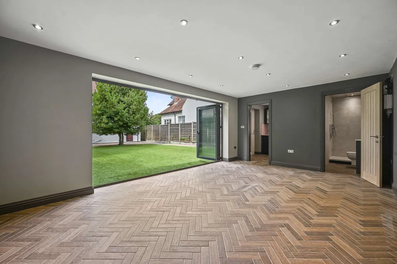 Bull Lane, Gerrards Cross, SL9, photo 15