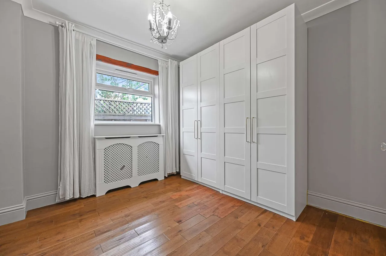Bull Lane, Gerrards Cross, SL9, photo 12