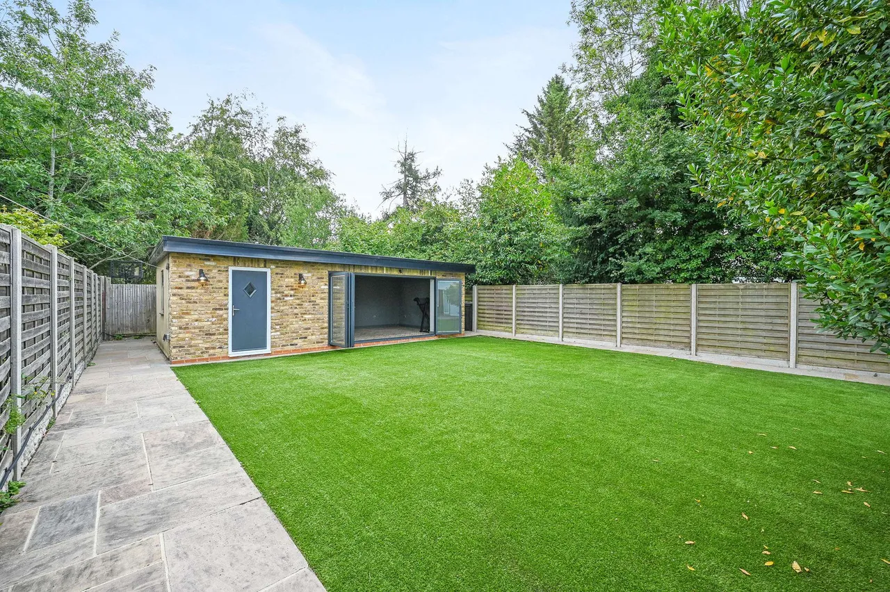Bull Lane, Gerrards Cross, SL9, photo 14