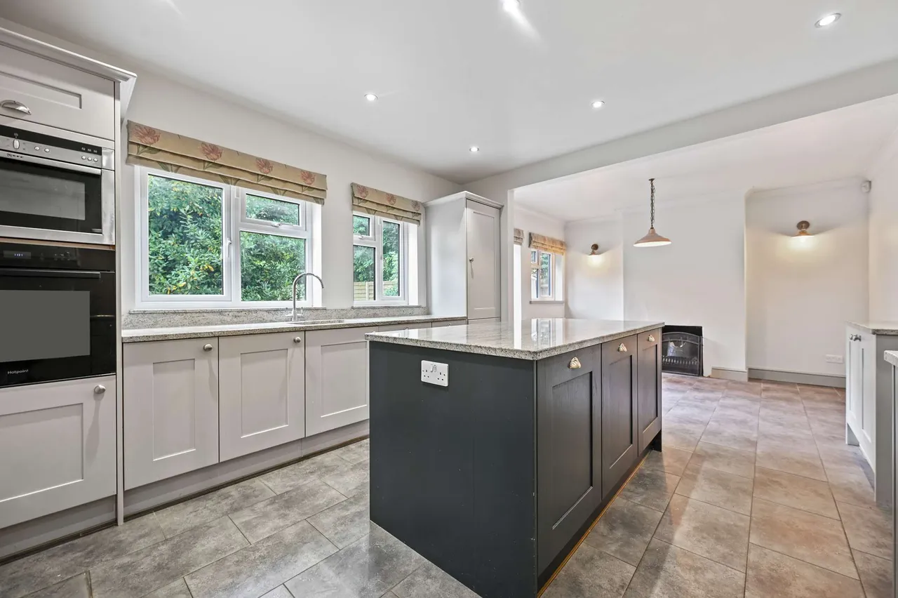 Bull Lane, Gerrards Cross, SL9, photo 5