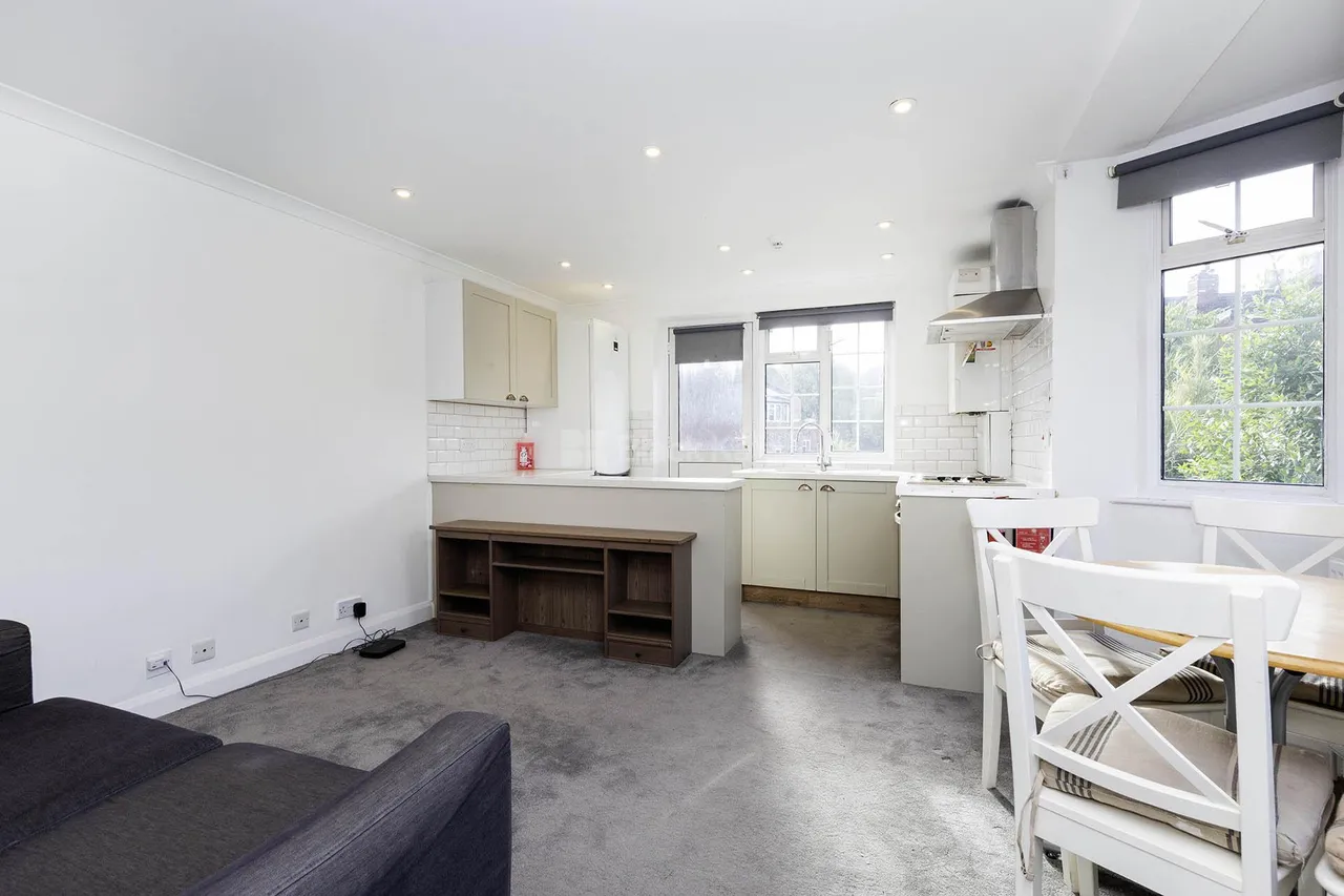 Stanley Gardens, London, NW2, photo 6