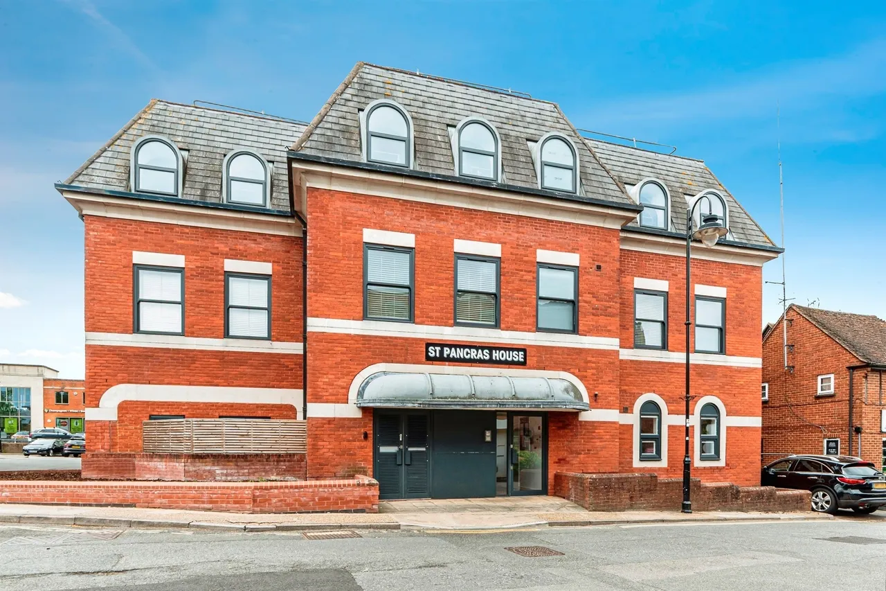 1 bed flat for sale — Jacobs Yard, Basingstoke