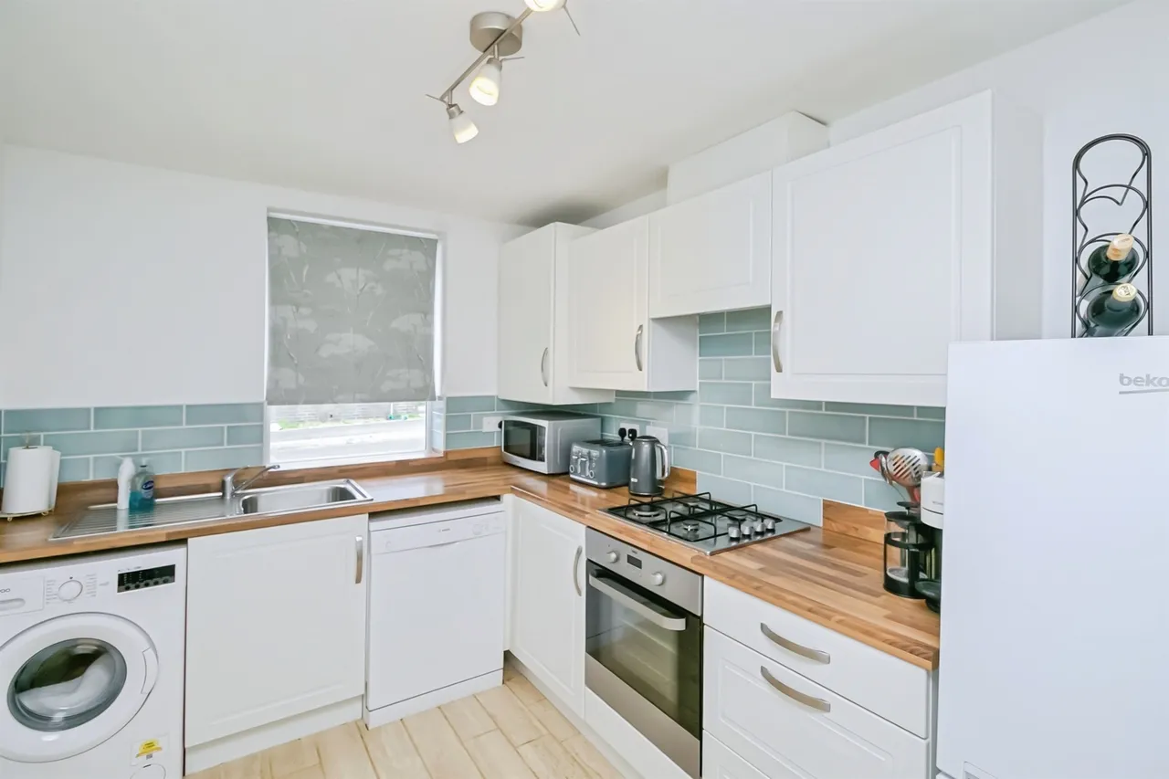 Crompton Way, Bridgend, CF32, photo 6
