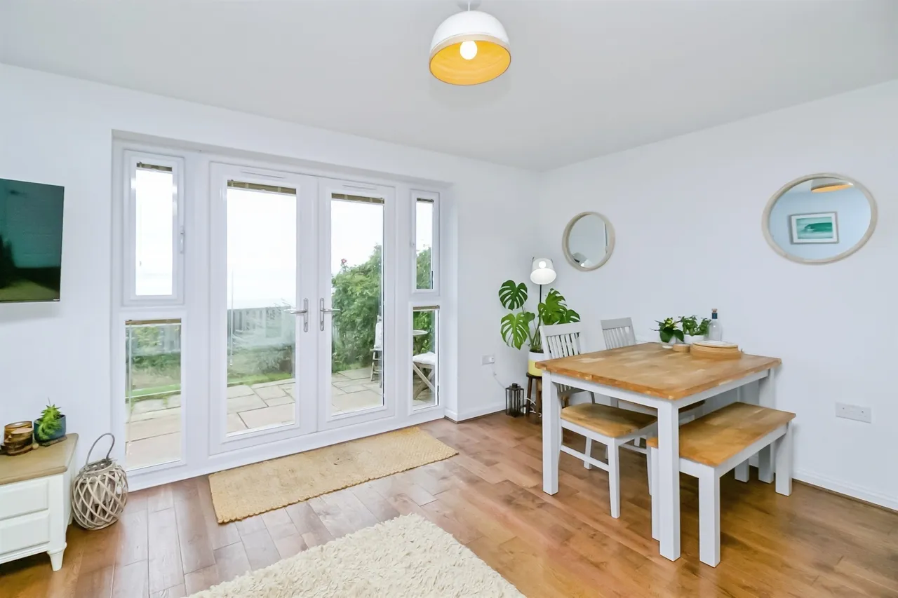 Crompton Way, Bridgend, CF32, photo 3