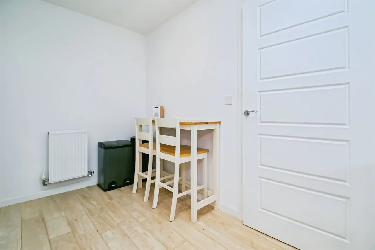 Crompton Way, Bridgend, CF32, photo 7