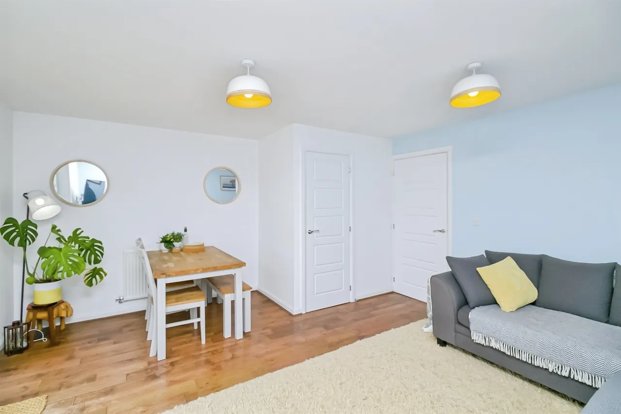 Crompton Way, Bridgend, CF32, photo 5