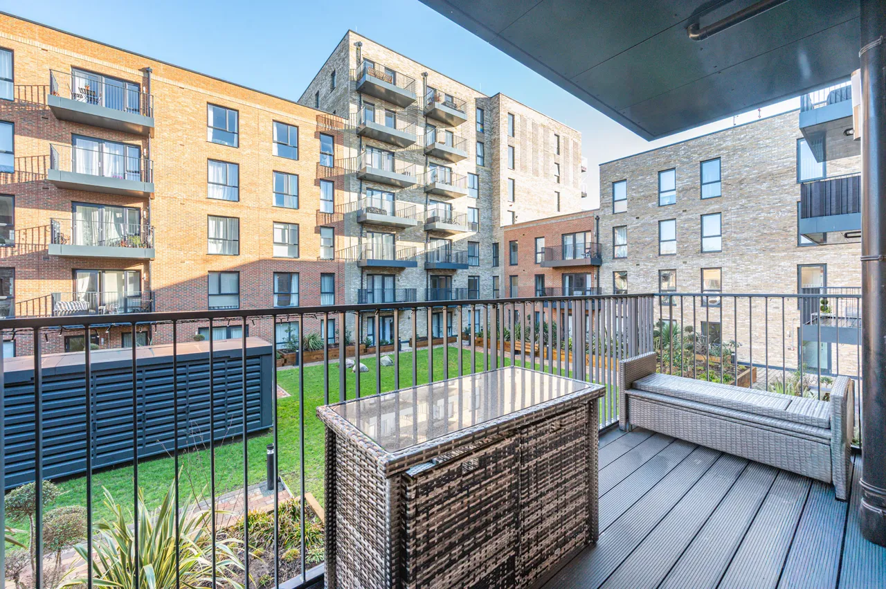 Thamesmead, SE28, photo 3